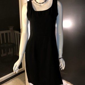 Black Sleeveless Sheath Dress
